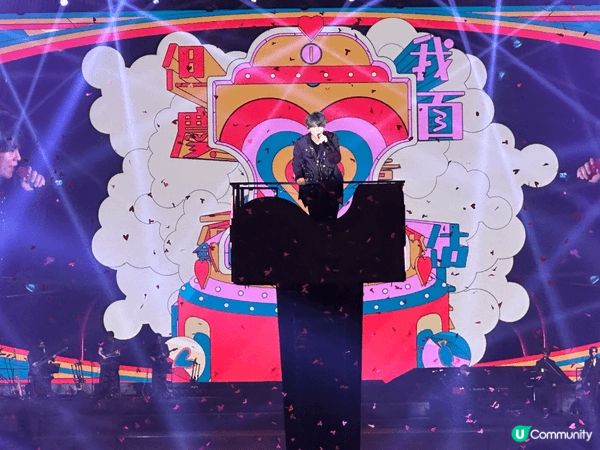 姜濤演唱會在亞洲博覽館舉行，表演落力，演唱有水準。