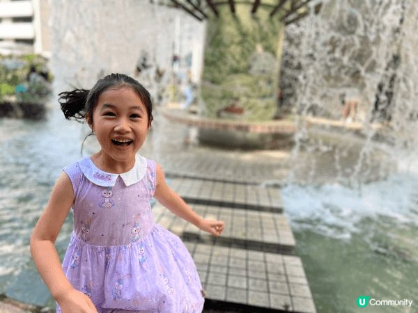 石屎森林中的綠洲，一家人一起去香港公園行山玩水賞花，呼吸大自...