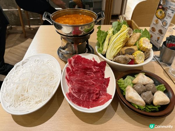 經濟實惠嘅泰式火鍋，食物質素高，店員服務態度好，環境舒服，適...