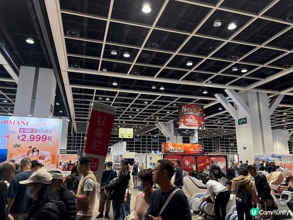 12月25日起一年四至五天。今日美食節連傢俬展。