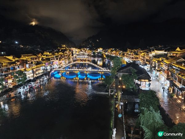圖片分別是在湖南,新加坡以及海南三亞旅行時所攝的。