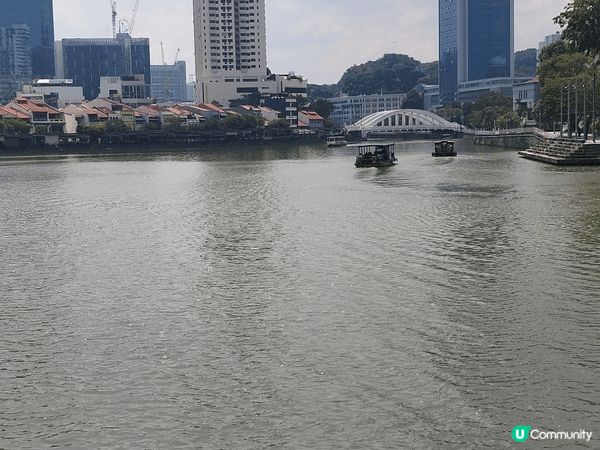 圖片分別是在湖南,新加坡以及海南三亞旅行時所攝的。