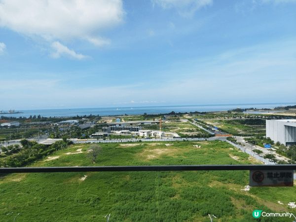 圖片分別是在湖南,新加坡以及海南三亞旅行時所攝的。