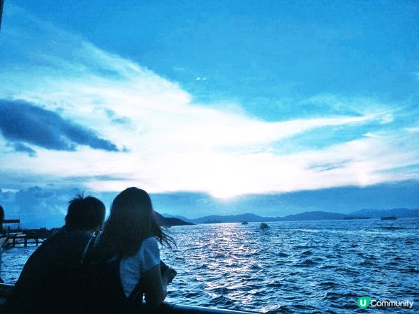 除了約埋好朋友一齊煮飯，喺港島 堅尼地城海旁 欣賞日落黃昏，...