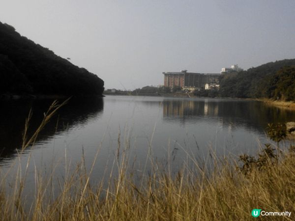 除了約埋好朋友一齊煮飯，喺港島 堅尼地城海旁 欣賞日落黃昏，...