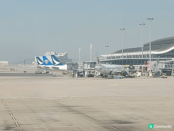 HkIA , 香港國際機場其實係一個很多打卡的熱點，有不同型...