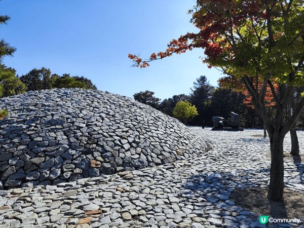 去完韓國Museum SAN真係好正！個博物館喺山上面，周圍...