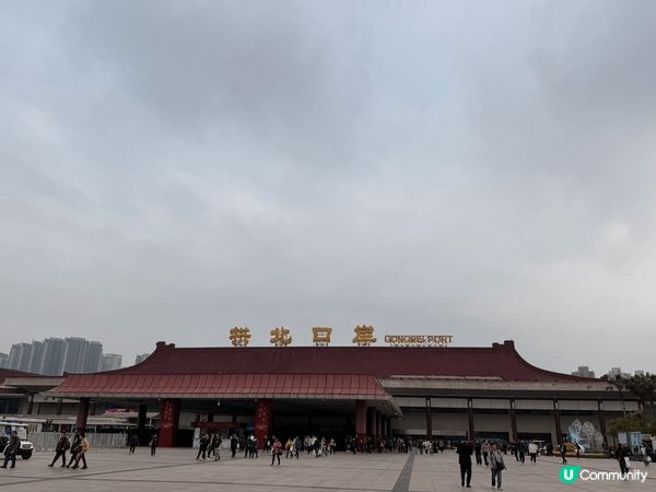 從澳門拱北口岸入境珠海，非常方便快捷。 珠海情侶路是珠海市標...