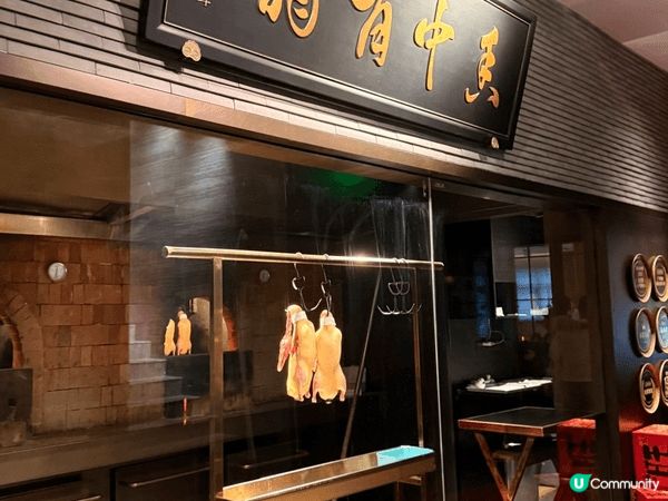 從澳門拱北口岸入境珠海，非常方便快捷。 珠海情侶路是珠海市標...