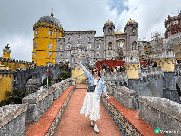 葡萄牙七大奇蹟之一: 佩納宮 又被稱為蕃茄炒蛋😳紅色同黃色嘅...