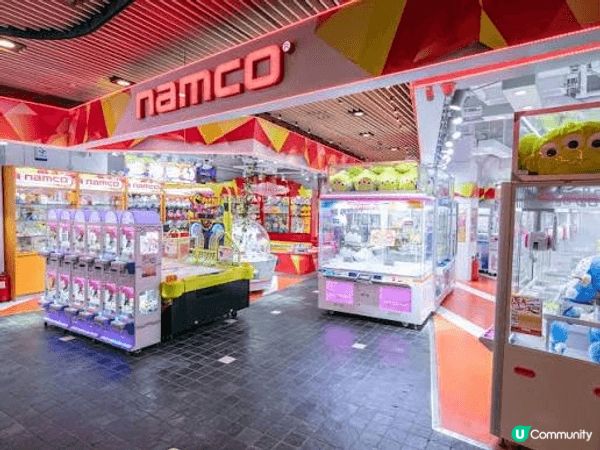 參觀聖誕樹, 成功在Namco夾到公仔,非常開心