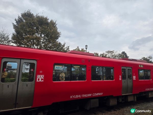 日本特別列車真好逛，內部裝潢而保養很好。