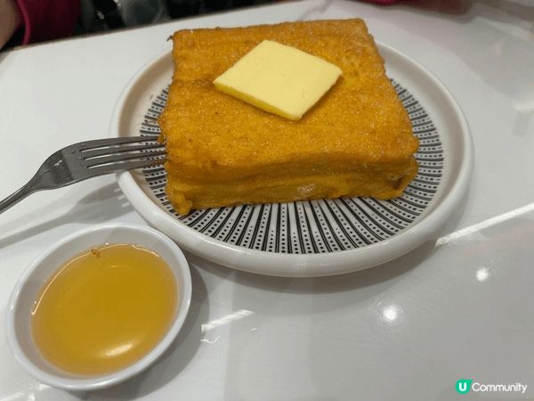 西多士外形好靚，炸得好金黃，有牛油味，多蜜汁。帶子雖然比圖片...