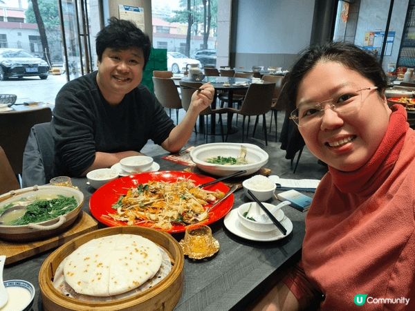 回到中山，午餐還是選回地道粵味的「粵禧順·廣東順德菜」，點了...