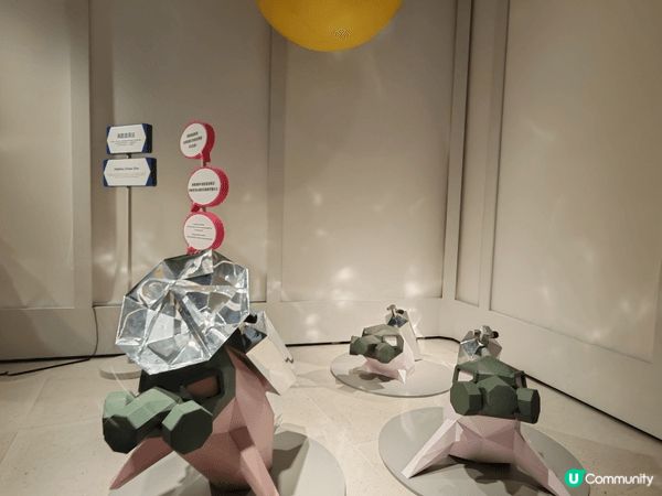 在啟德Airside有個展覽「人野共樂園」，是探討人和動物如...