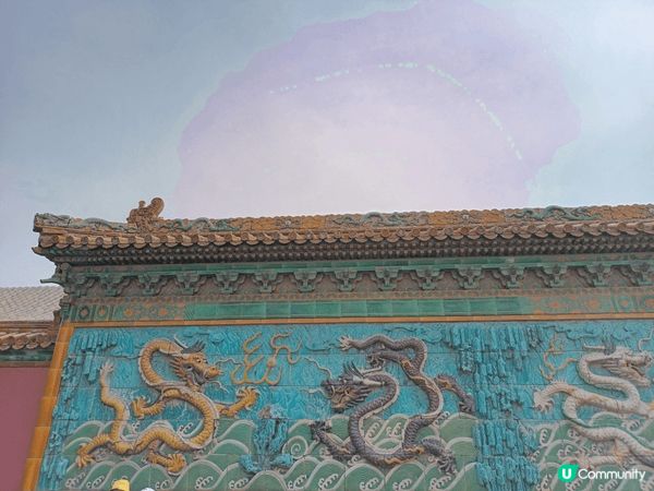 故宮是到北京旅遊的必去景點之一，而故宮中的九龍壁更是當中極具...