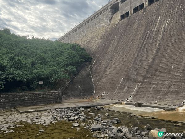 1. 港島徑大潭水塘及龍脊，入門級行山路線及風景一流