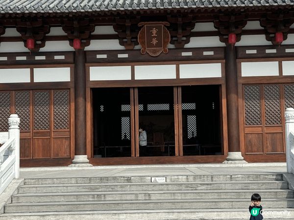 本地玩樂:開篷巴士旅程及海洋公園