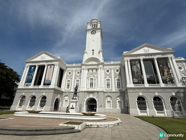 雖然好多人話新加坡同香港好似，但係我覺得新加坡嘅建築設計比香...
