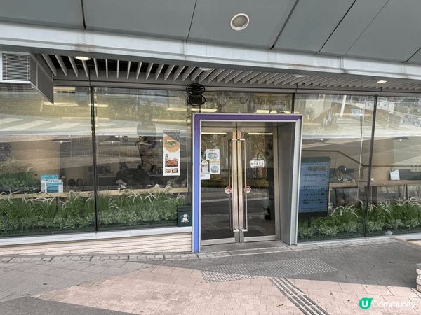 觀塘游泳池，終於有返間似樣嘅餐廳喇！