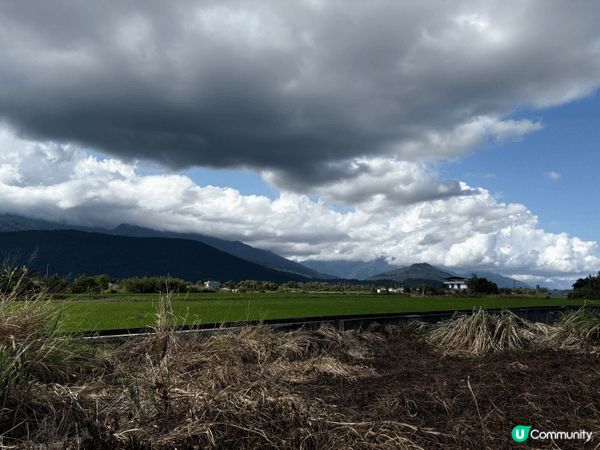 台東好去處，除咗可以體驗滑翔機外，仲有特別造型嘅星巴克同埋去...