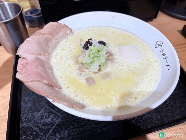 觀塘駱駝漆大廈小田拉麵，松露濃厚鮮雞白湯拉麵，可以一次過體驗...