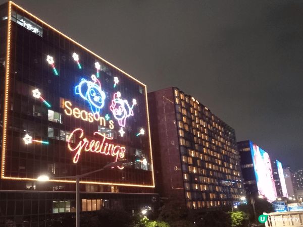 聖誕燈飾，本港特色；集體回憶，似曾相識；保留給力，好好珍惜。...