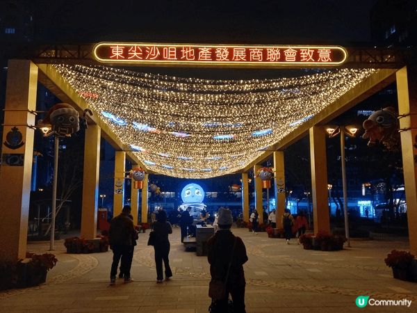 聖誕燈飾，本港特色；集體回憶，似曾相識；保留給力，好好珍惜。...