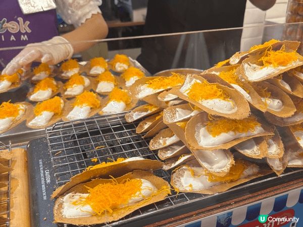 １２月帶父母去泰國曼谷旅行，　他們很喜歡這個地方，　有風景的...