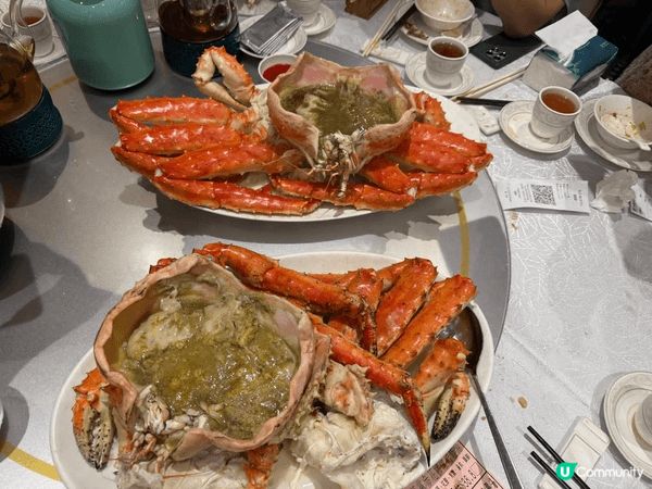 11個人喺海港食左兩隻和7斤幾嘅長腳蟹，滿足，好滿足！