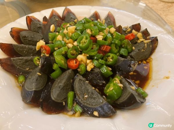 皮蛋好美味。小店要幫襯下啦！