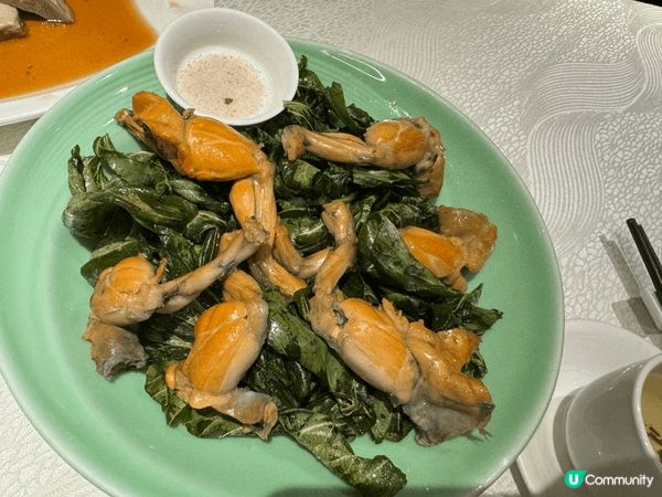 傳統的上海菜，通常使用鴿子或雞肉，以花雕酒醃製而成。菜餚來自...