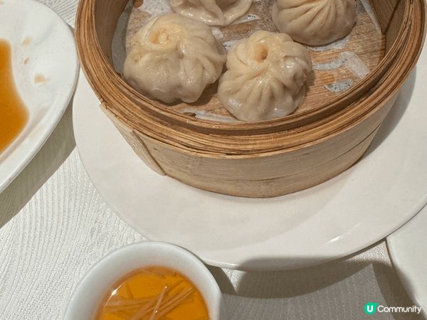 傳統的上海菜，通常使用鴿子或雞肉，以花雕酒醃製而成。菜餚來自...