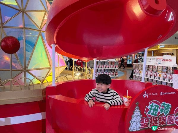聖誕節最開心就係可以同小朋友去唔同嘅地方打卡同慶祝，每個地方...