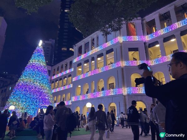 大館是香港重要的文化歷史地標，而且在不同的節日都有慶祝活動，...