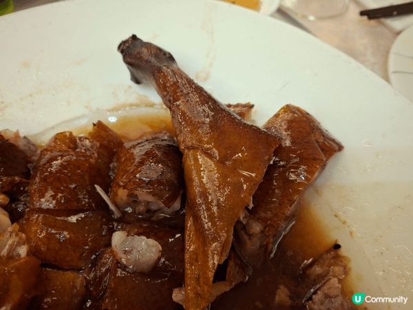 燒鵝脾，聖誕節都是和一家人聚餐，上次哥哥從英國回來，到酒樓吃...