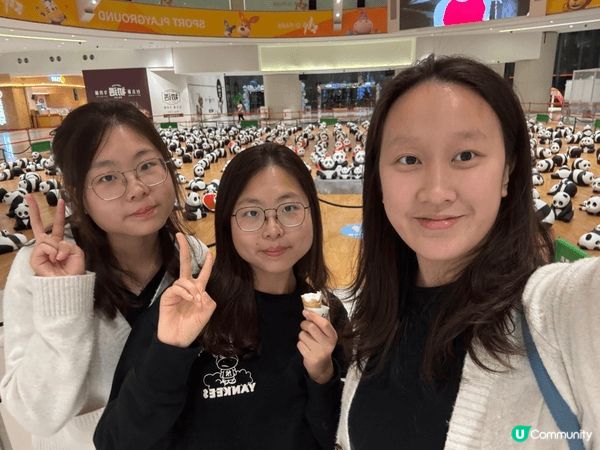 早前《PANDA GO! 香港遊》展覽在愉景新城 1樓中庭舉...