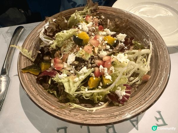 Fable係灣仔嘅手工意粉店食法國菜式，餐廳係巷仔入面，位唔...