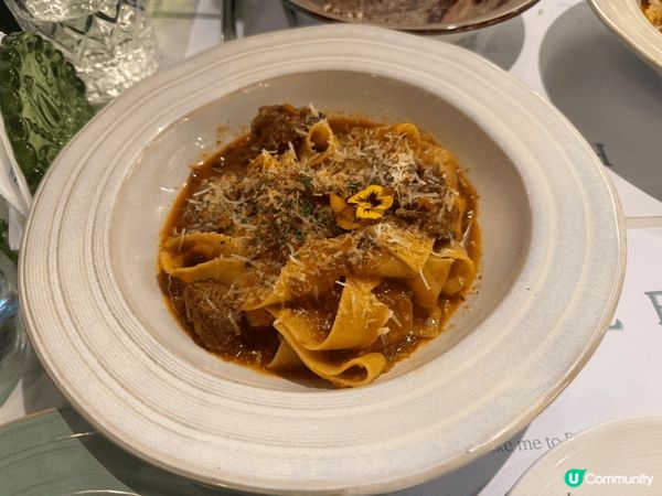 Fable係灣仔嘅手工意粉店食法國菜式，餐廳係巷仔入面，位唔...