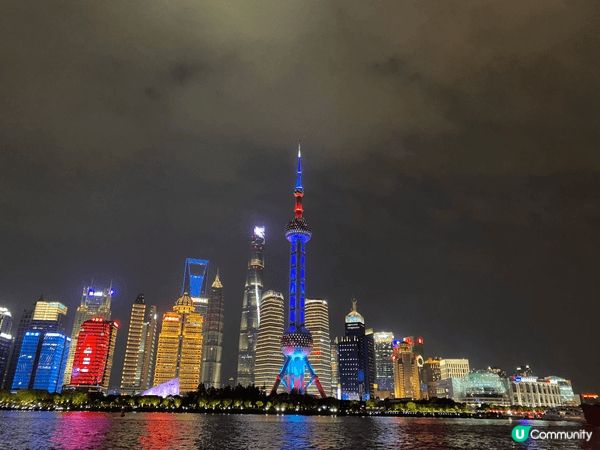 上海絕美夜景，真的可媲美香港尖東夜景。網上很多人推薦黃浦江遊...