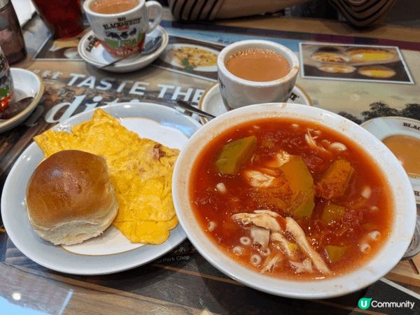 九龍冰室既早餐真係好大份好豐富，食完好飽。黃大仙廟有好多人，...