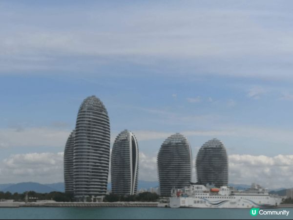 海南島既酒店真係好舒服又寫意，無論日景同夜景都非常誘人。