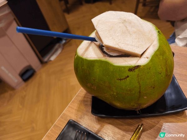 於泰國機場近登機附近之餐廳