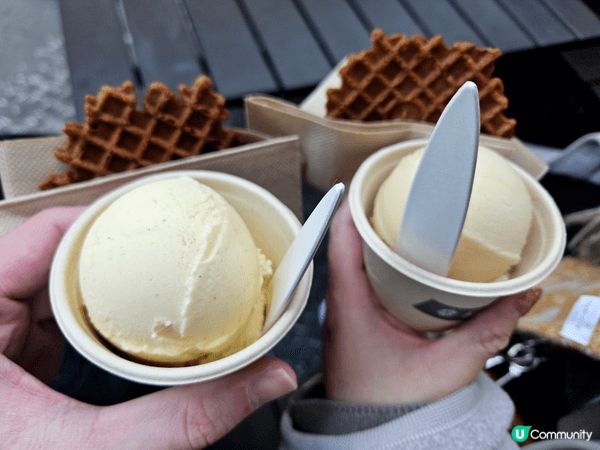 第一間舖頭gelato很滑。
