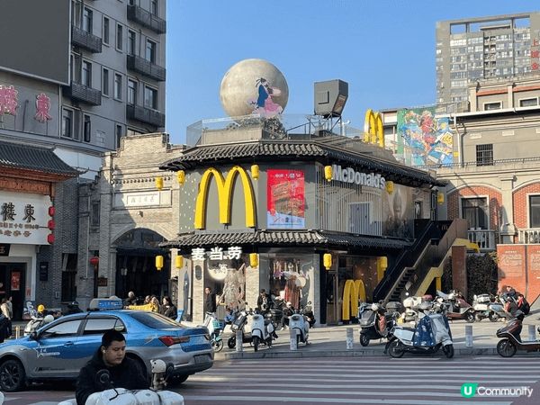 長沙是一個很有活力的城市. 這𥚃充滿懷舊的建築物亦融合了潮人...