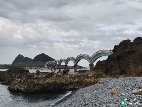 台東三仙台是東海岸著名地標，以壯觀的八拱跨海步橋連接本島與離...