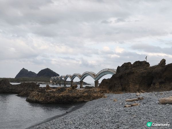 台東三仙台是東海岸著名地標，以壯觀的八拱跨海步橋連接本島與離...