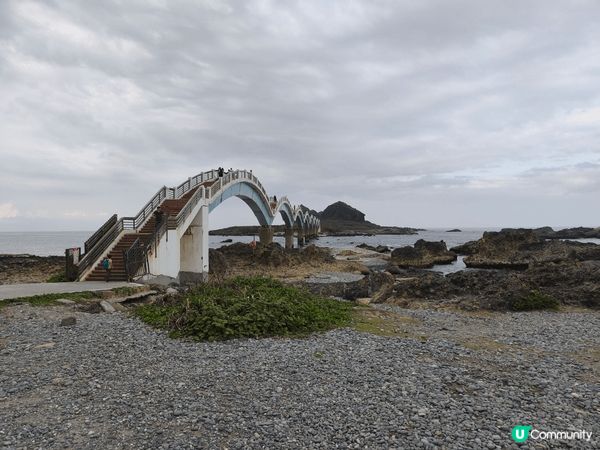 台東三仙台是東海岸著名地標，以壯觀的八拱跨海步橋連接本島與離...