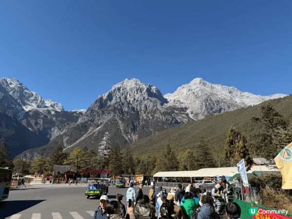 雲南玉龍雪山真係十分美麗 雖然要大氧氣，但係都不緊要美麗如話...