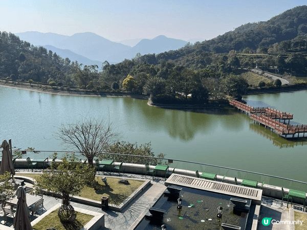 參加親戚於雲浮市象窩山生態園內的酒店舉行的婚宴，生態園有廣闊...